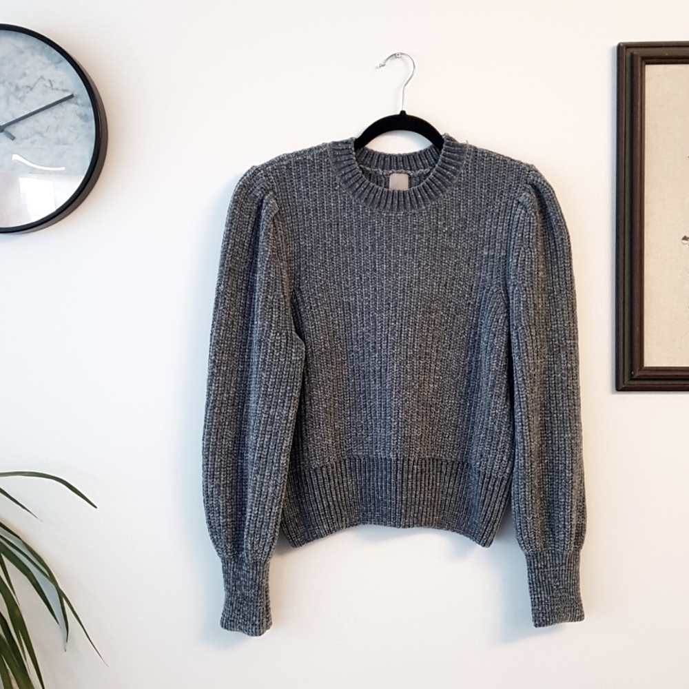 SOLD H&M Teal (Green) Balloon Sleeve Crew Neck Sweater